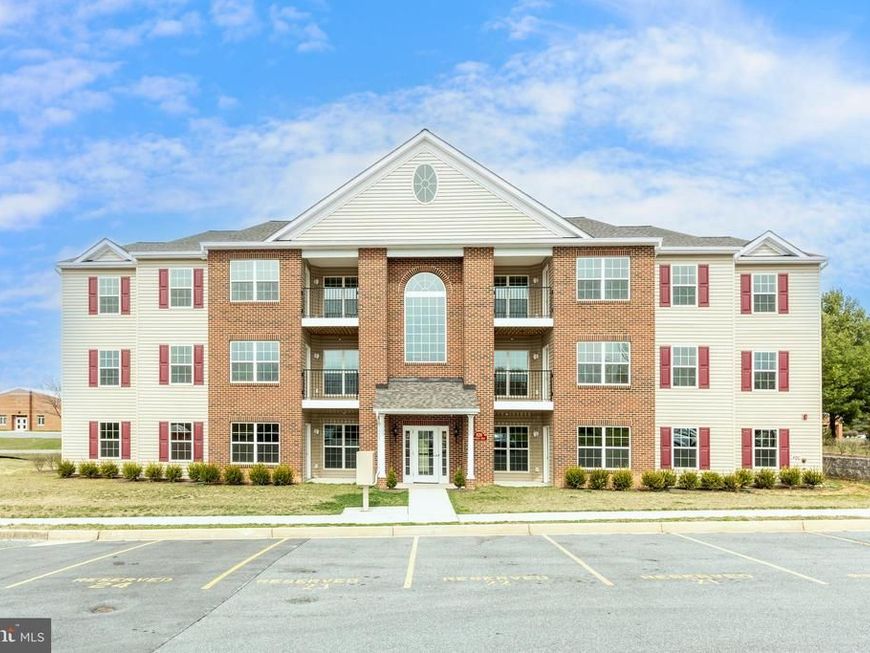 820 Wembley Drive, Unit 2D, Hampstead, MD 21074 Main Photo