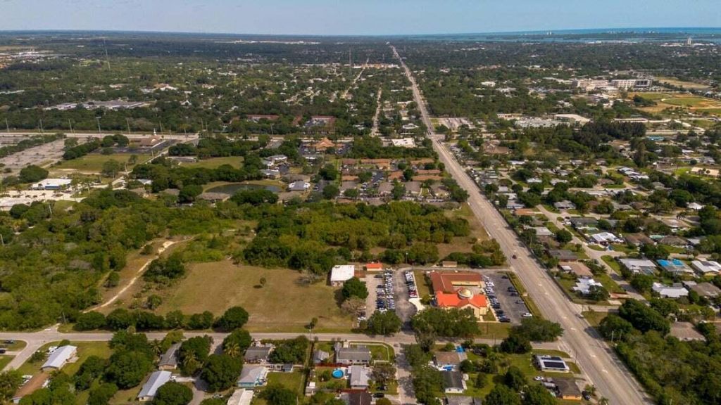 2205 S Stanton Avenue, Fort Pierce, FL 34981 Photo