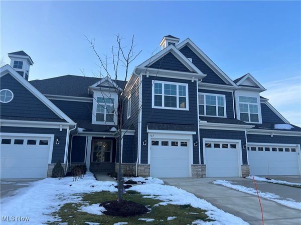 502 Port Side Drive, Avon Lake, OH 44012