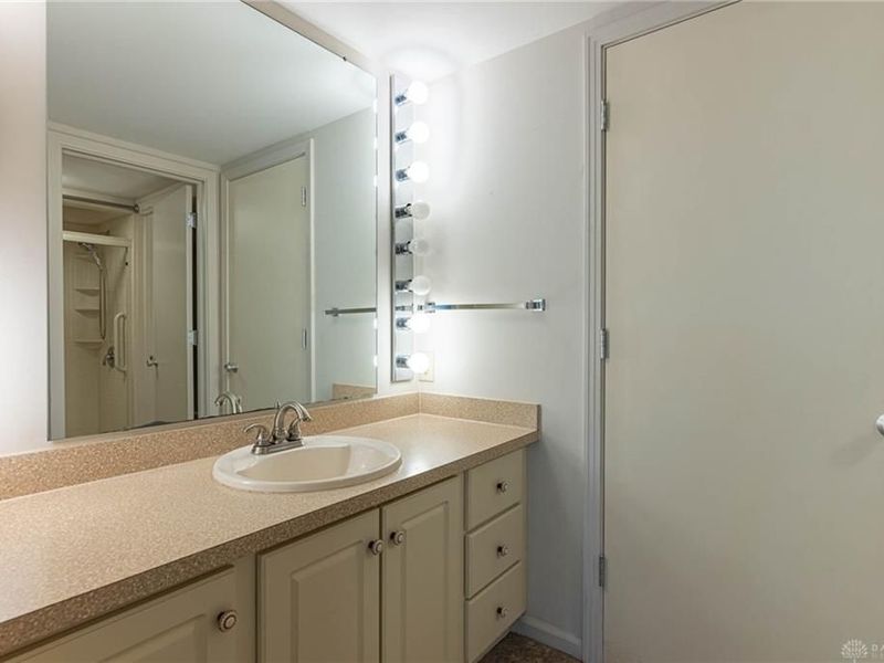 3225 Southdale Drive, Unit 1, Kettering, OH 45409 Photo 13