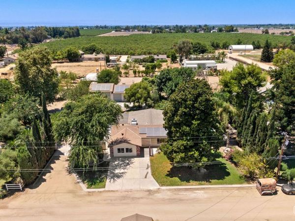 921 Christian Avenue, Bakersfield, CA 93314