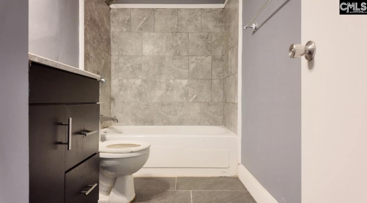 529 Cambout Street Photo 16