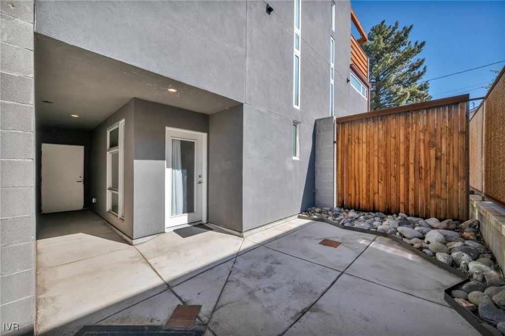 343 Mount Rose Street, Reno, NV 89509 Photo