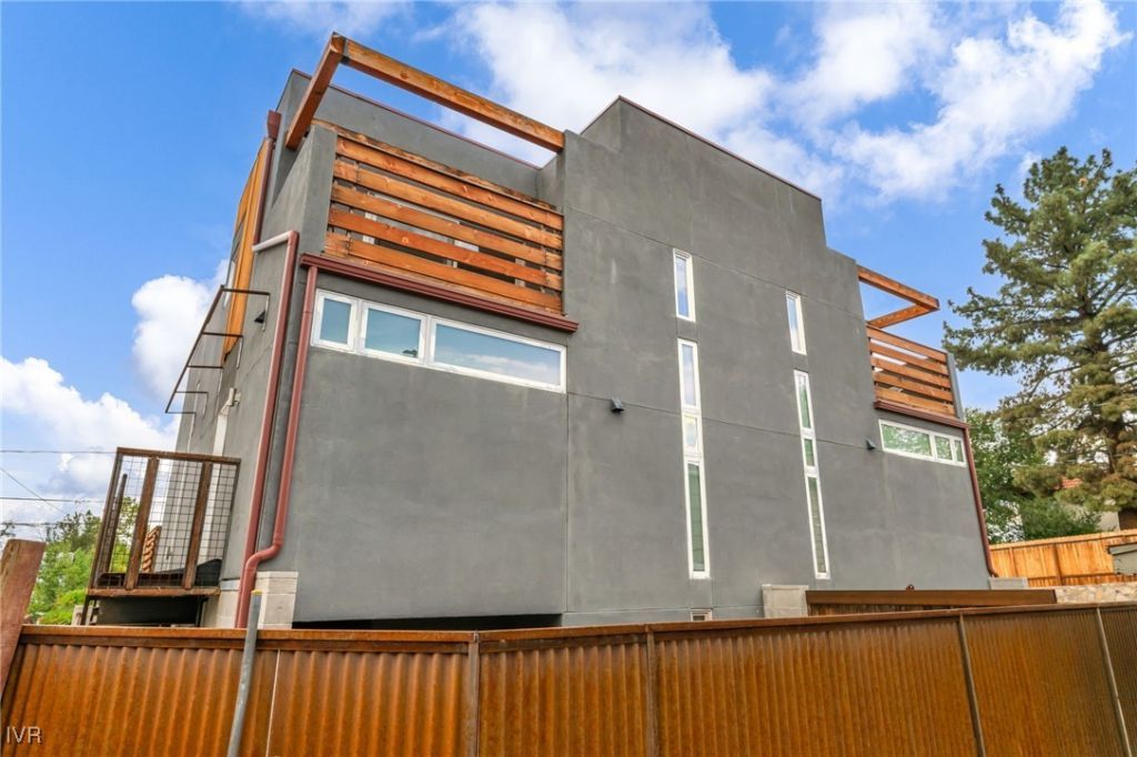 343 Mount Rose Street, Reno, NV 89509 Photo