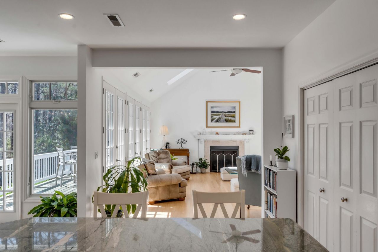 1988 Long Creek Road Photo 12