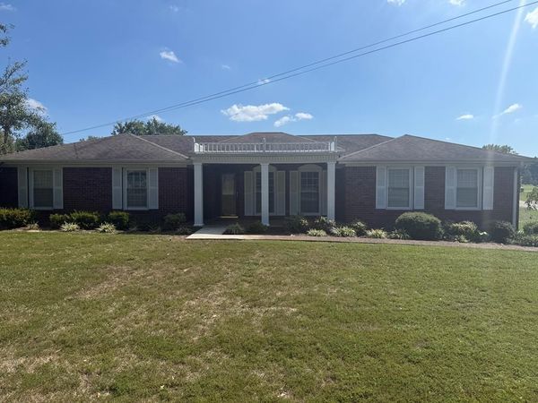 16 Northwood Dr, Mckenzie, TN 38201