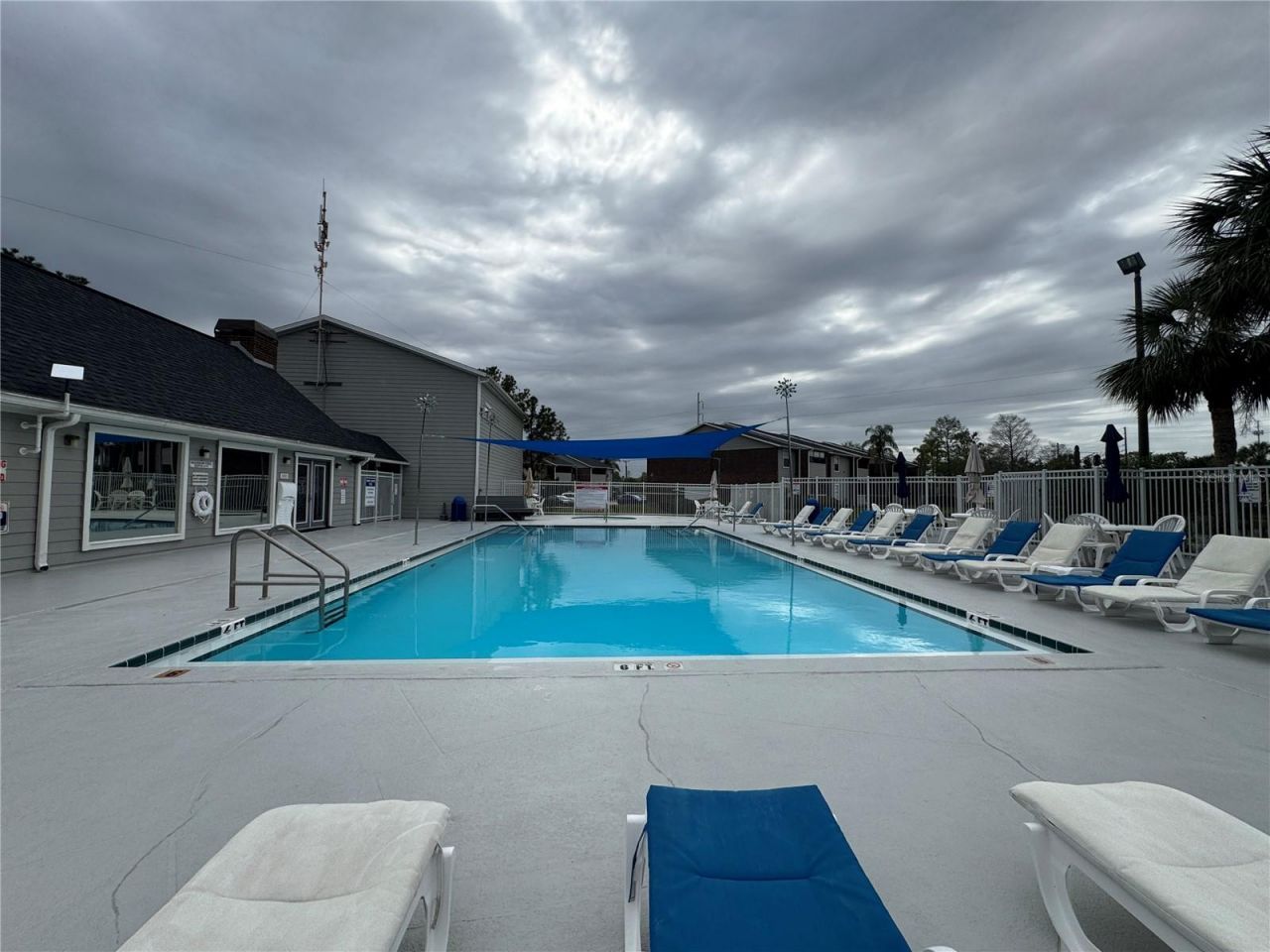 1400 Gandy Boulevard N, Unit 903, Saint Petersburg, FL 33702 Photo