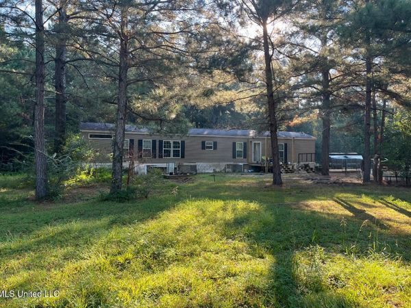 4 Lizie Lane, Mount Olive, MS 39119