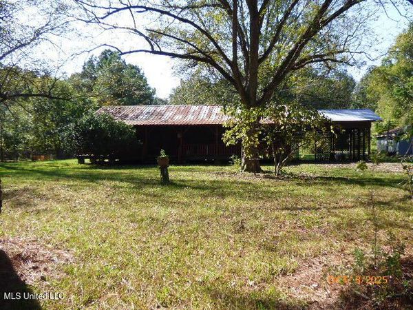 32 Rose Hill Drive, Natchez, MS 39120