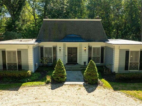 704 Short Beach Road, Nissequogue, NY 11780