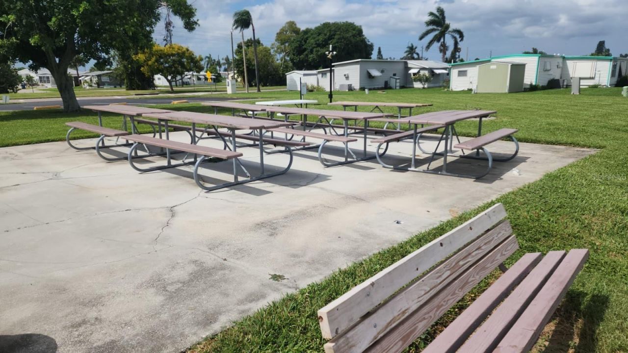 306 50th Avenue Plaza E, Bradenton, FL 34203 Photo