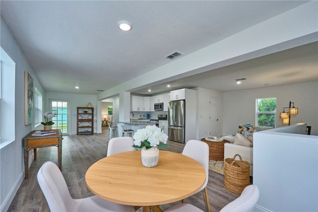 8045 142nd Street, Sebastian, FL 32958 Photo