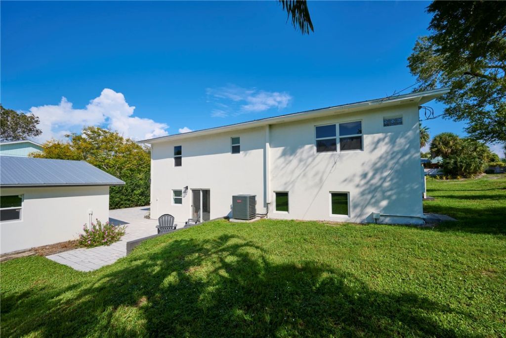 8045 142nd Street, Sebastian, FL 32958 Photo