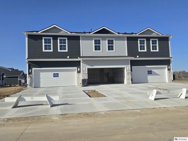 16004 Isabella Street, Bennington, NE 68007