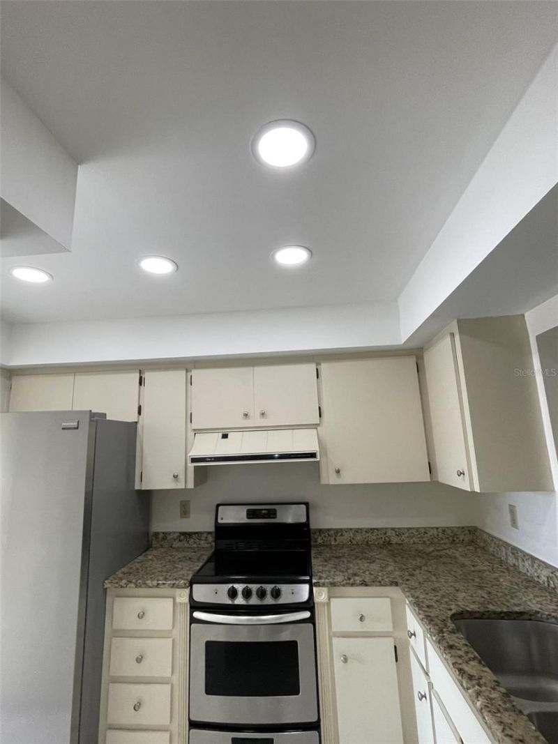 7030 W Country Club Drive N, Unit 128, Sarasota, FL 34243 Photo