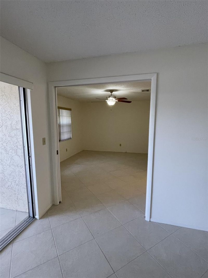 7030 W Country Club Drive N, Unit 128, Sarasota, FL 34243 Photo