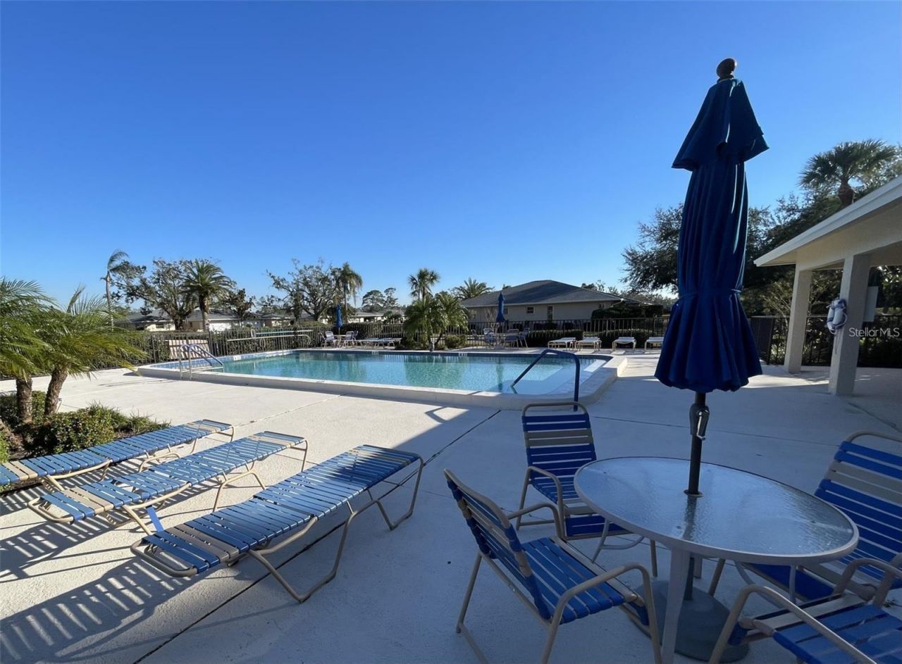 7030 W Country Club Drive N, Unit 128, Sarasota, FL 34243 Photo