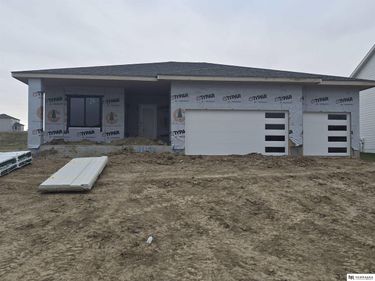 11103 N 173 Street, Bennington, NE 68007