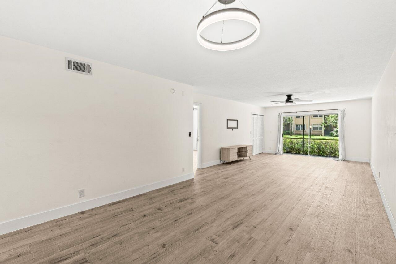 2935 SW 22nd Avenue, Unit 1060, Delray Beach, FL 33445 Photo