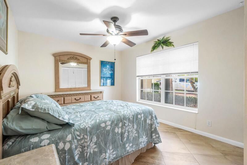 1710 N Lakefield North Court N, Wellington, FL 33414 Photo