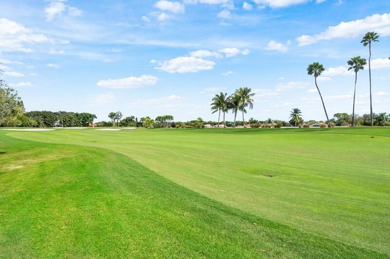 1710 N Lakefield North Court N, Wellington, FL 33414 Photo