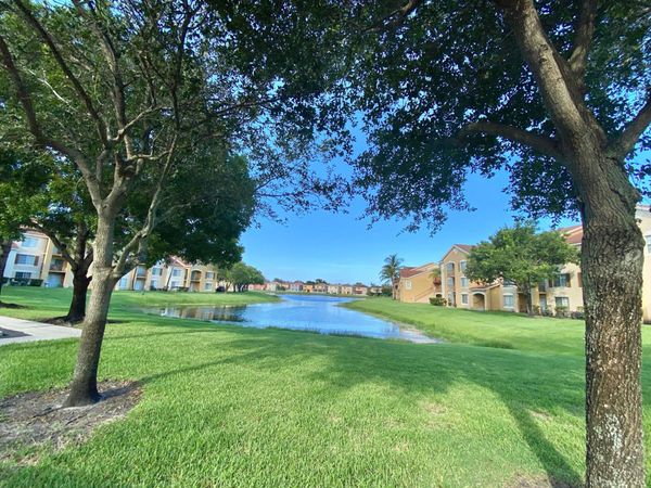 4241 San Marino Boulevard, Unit 306, West Palm Beach, FL 33409