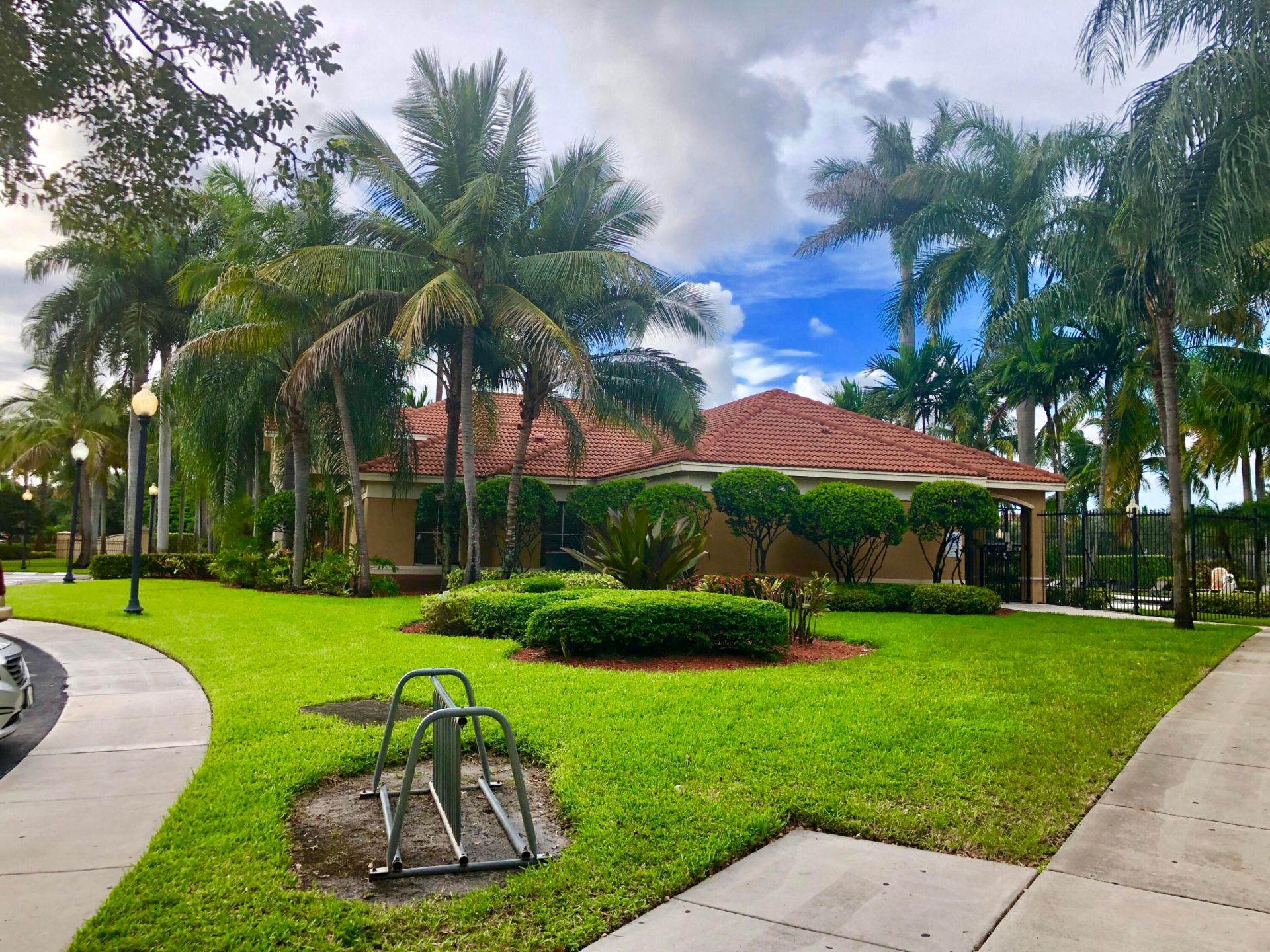4241 San Marino Boulevard, Unit 306, West Palm Beach, FL 33409 Photo