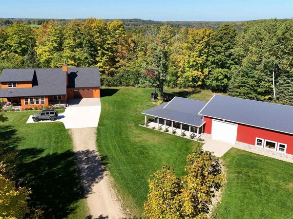 E2702 Country Lane Road, Rock River Twp, MI 49825