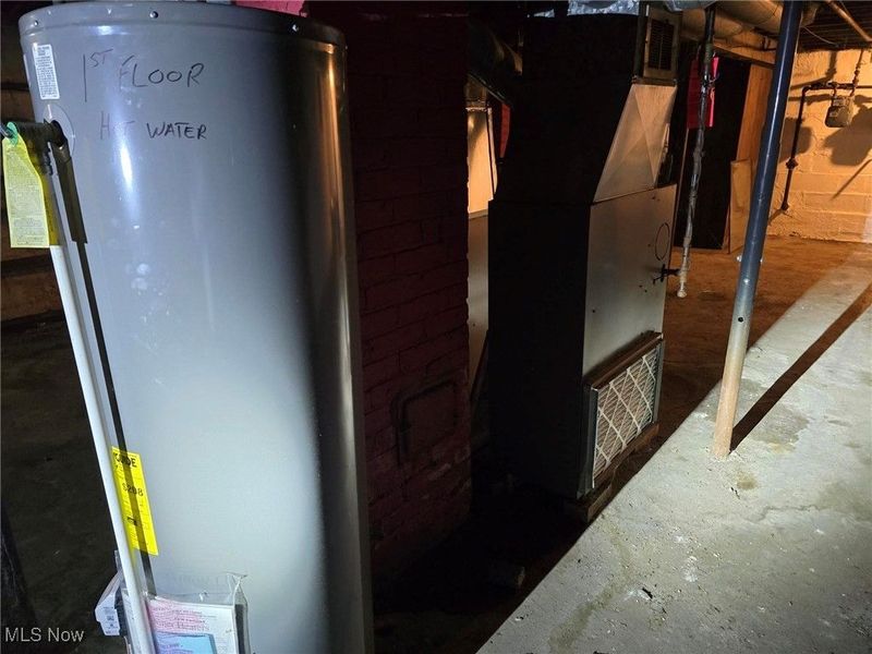 10626 Dupont Avenue, Cleveland, OH 44108 Photo 7