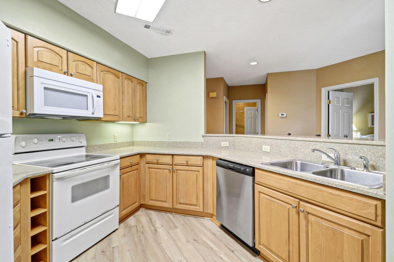 55 Barcelona Road Photo 9