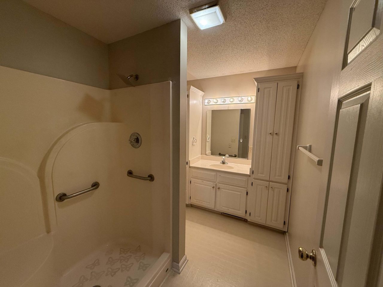 555 Old Whiskey Road Photo 26