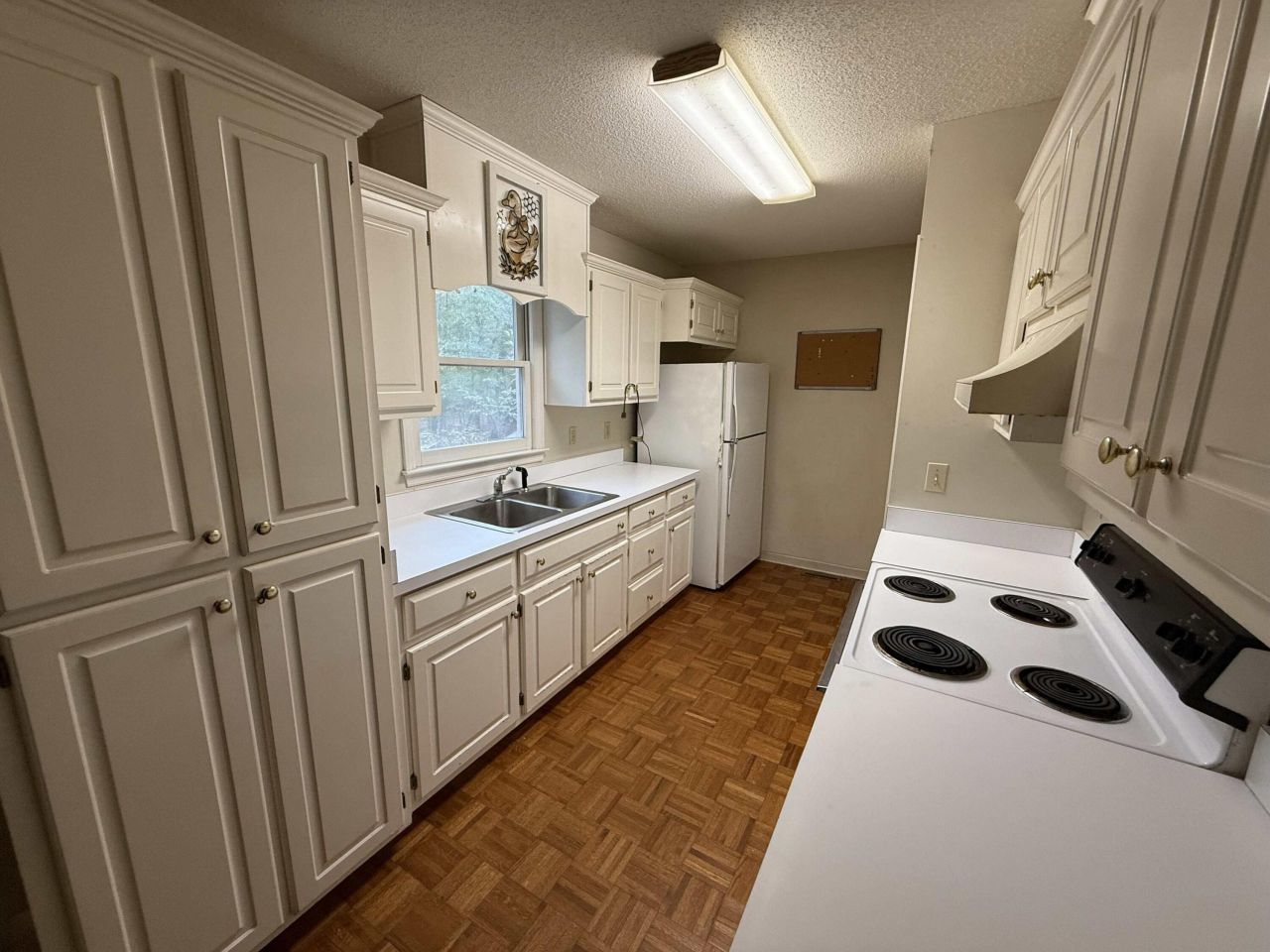 555 Old Whiskey Road Photo 27