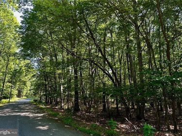 500 SUMAC COURT, KUNKLETOWN, PA 18058