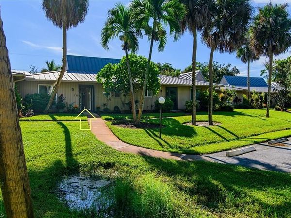 900 Henderson Creek DR, Unit C115, NAPLES, FL 34114