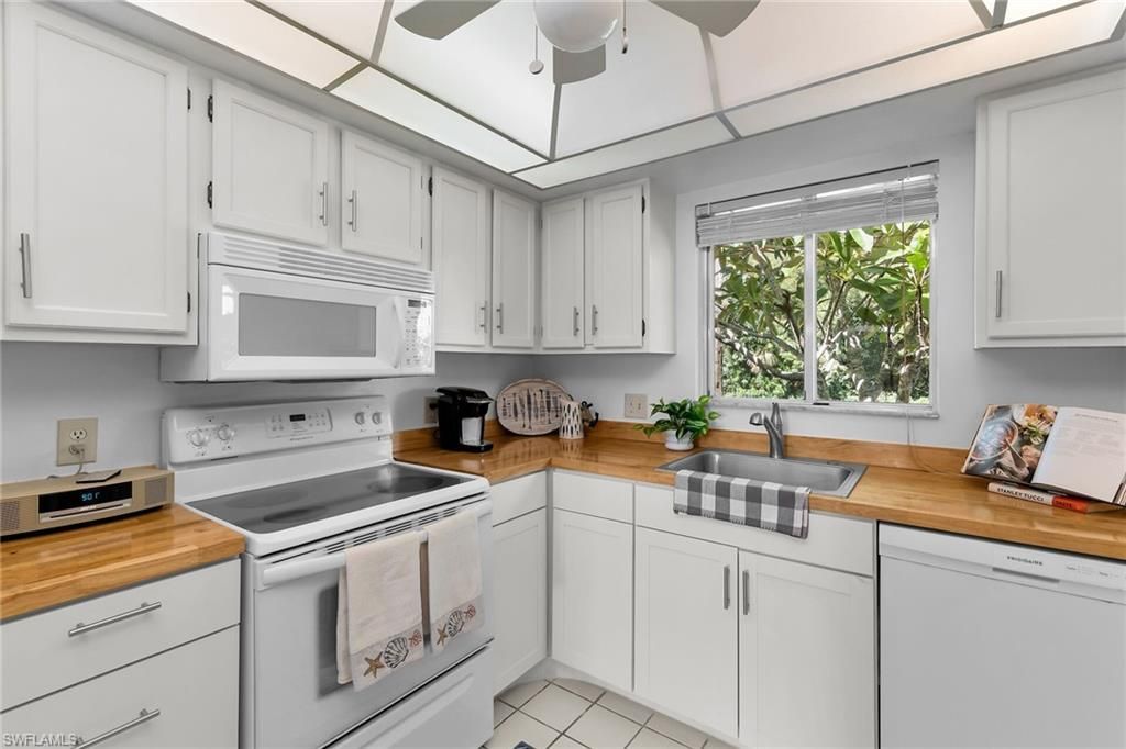 900 Henderson Creek Dr, Unit C115, Naples, FL 34114 Photo