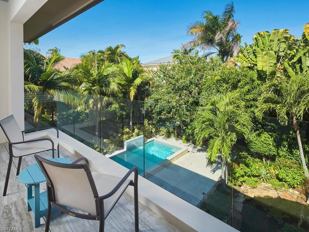 355 7th Ave S, Naples, FL 34102 Photo