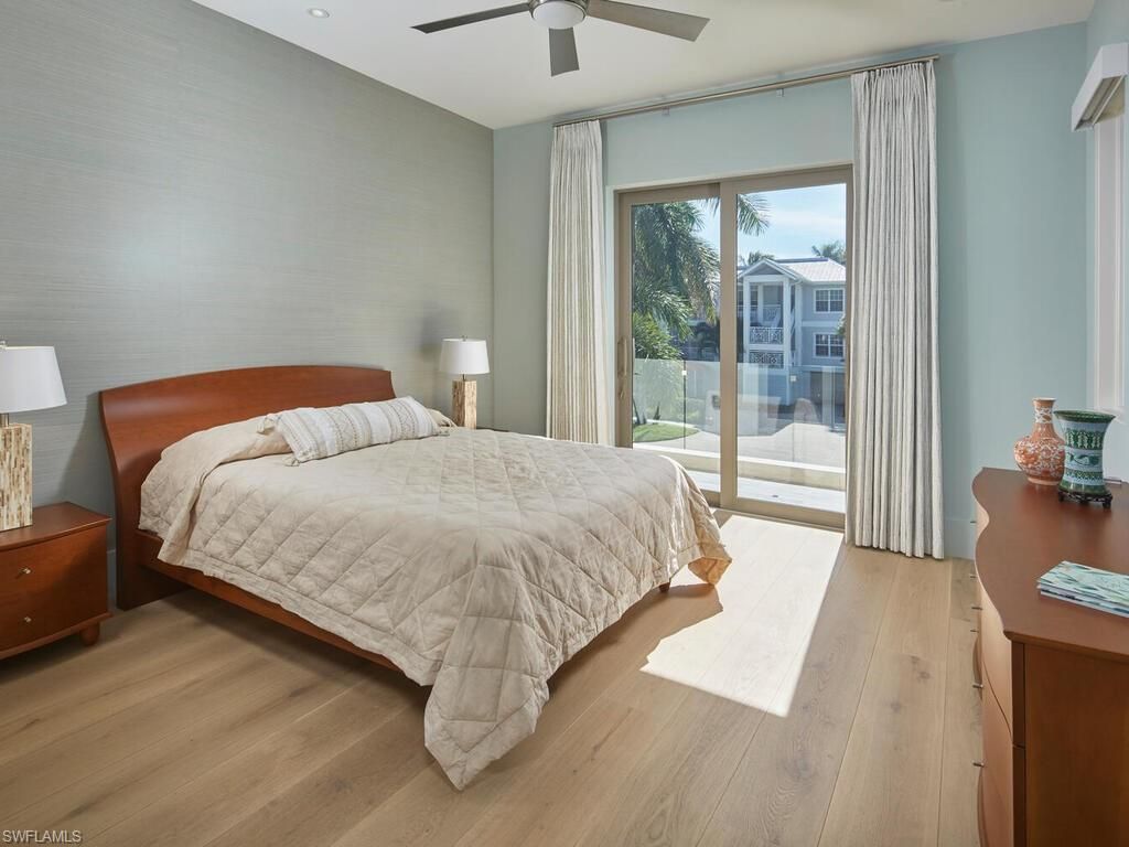 355 7th Ave S, Naples, FL 34102 Photo