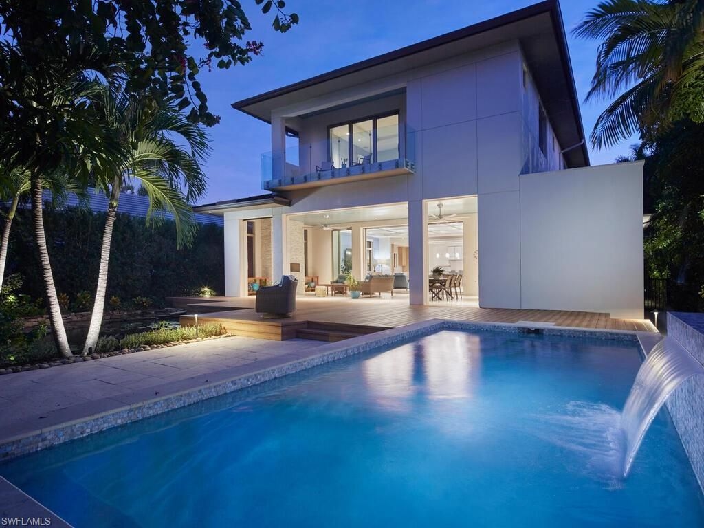 355 7th Ave S, Naples, FL 34102 Photo