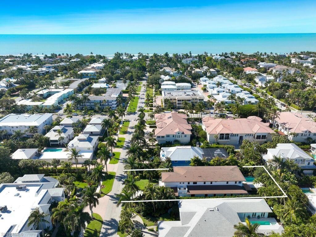 355 7th Ave S, Naples, FL 34102 Photo