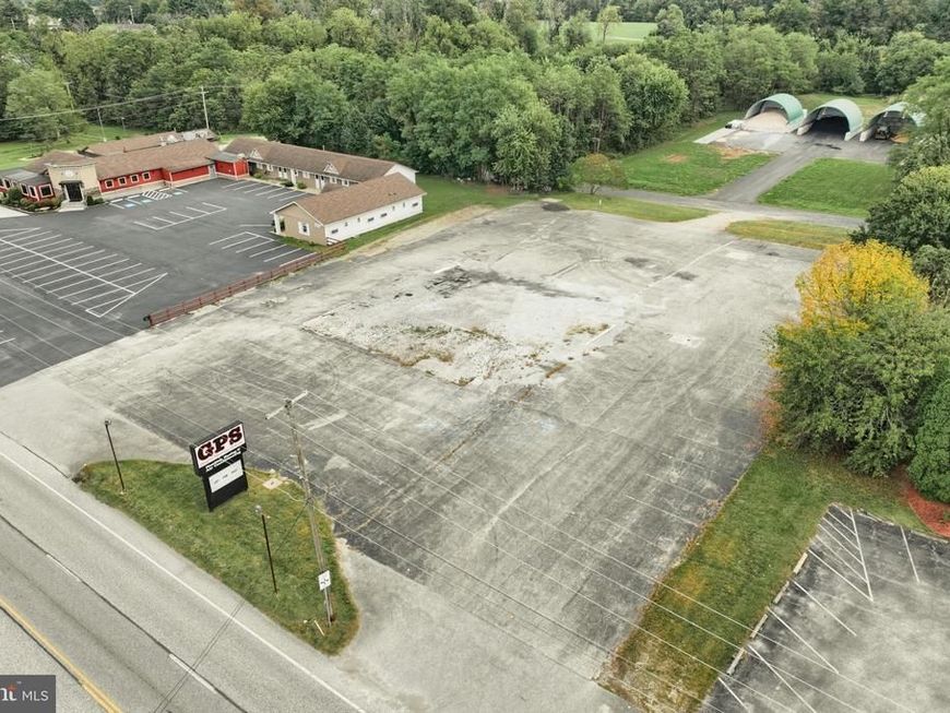 6431 York Road, New Oxford, PA 17350 Main Photo