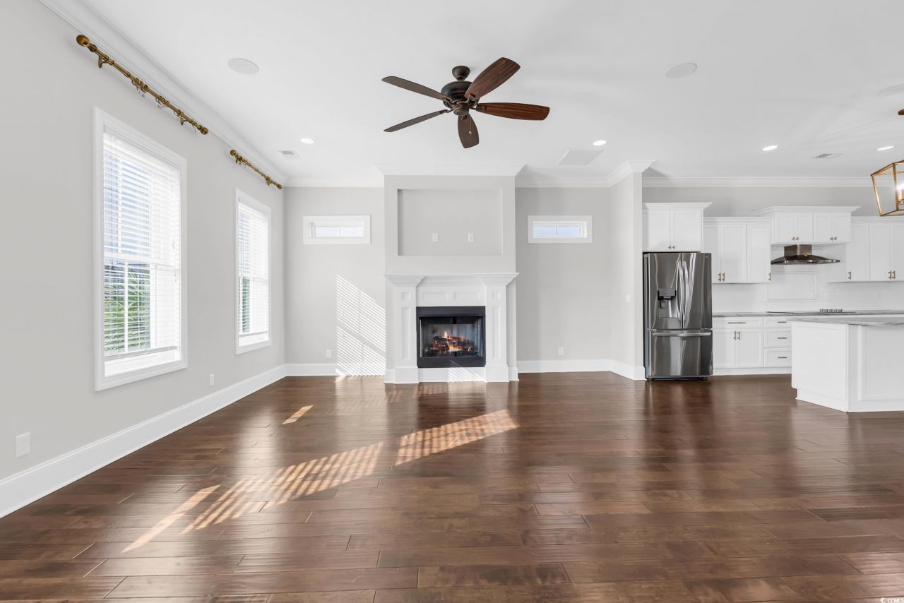 438 Saint Julian Ln. Photo 7