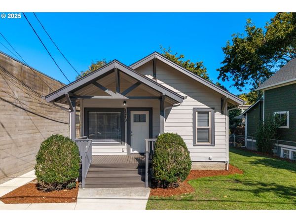 1219 SE RHINE ST, Portland, OR 97202