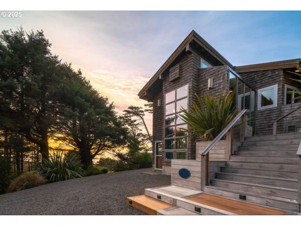 79519 RAY BROWN RD, Arch Cape, OR 97102