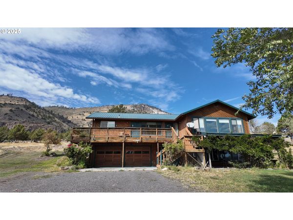 54146 HIGHWAY 31, Summer Lake, OR 97640