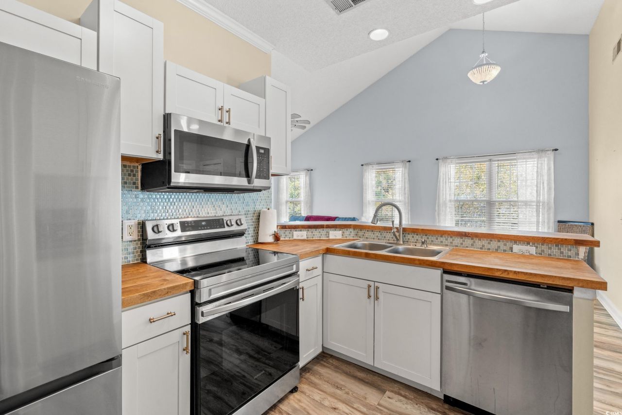 5022 Belleglen Ct. Photo 4