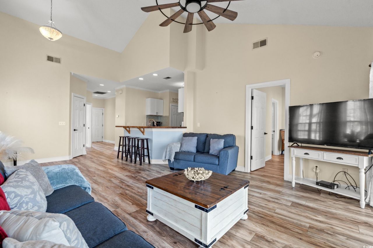 5022 Belleglen Ct. Photo 6