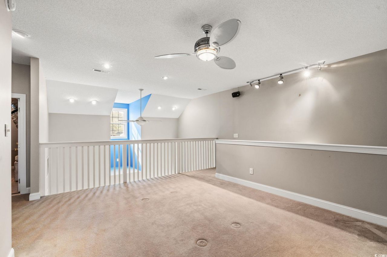 4378 Willoughby Ln. Photo 24