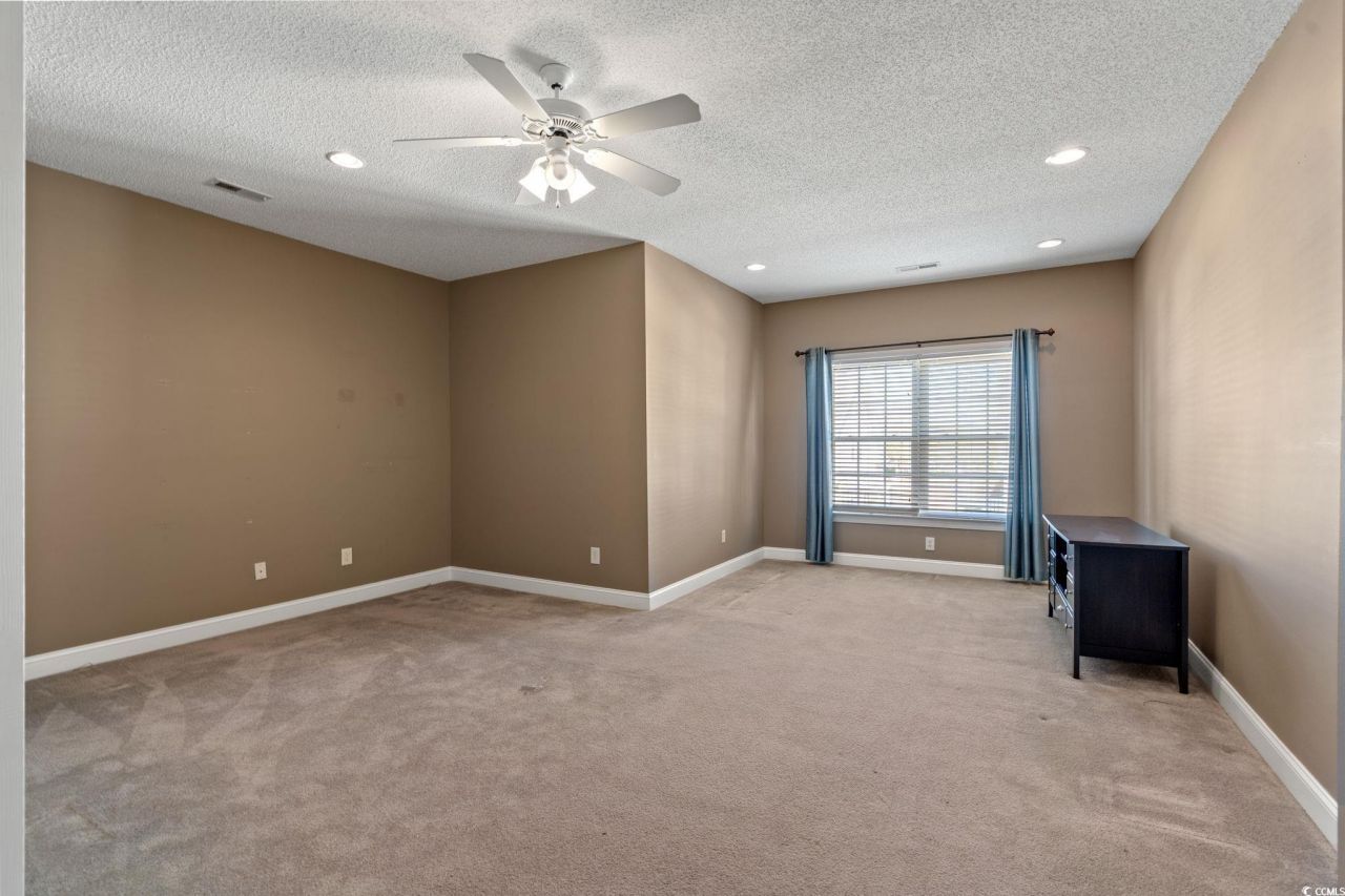 4378 Willoughby Ln. Photo 29