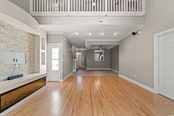 4378 Willoughby Ln. photo 4