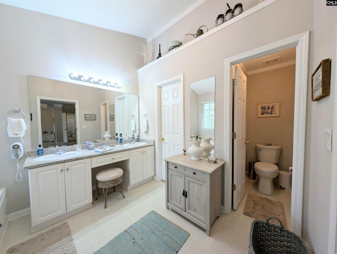 2 Back Bay Court Photo 39